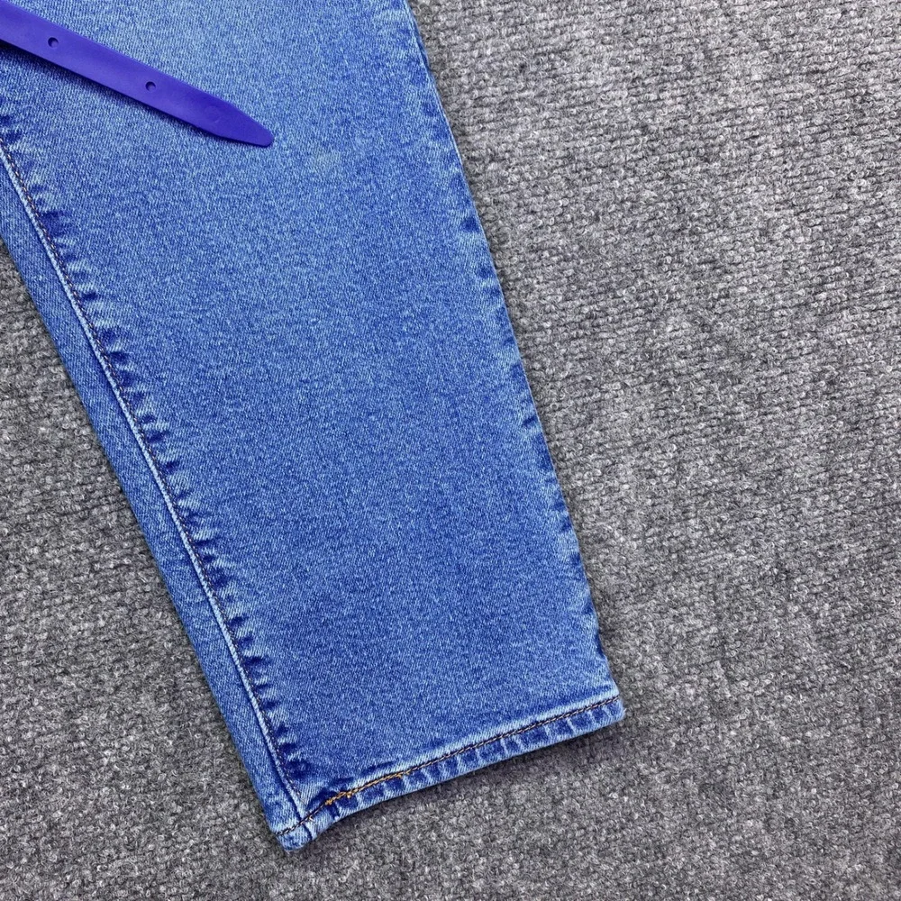 Levis levi wedgie